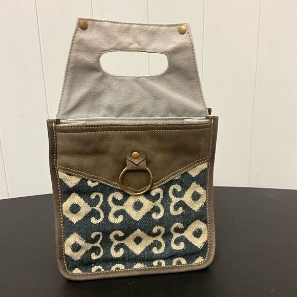 Brand New Clea Ray Canvas and Leather Wine Beer Drink Holder Holds 6 Bottles - Picture 1 of 9